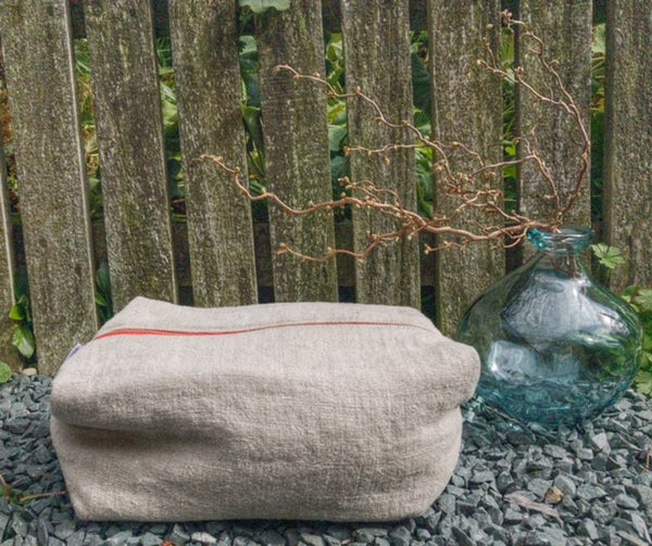 Designers Guild Brera Lino Pebble Washbag - Large