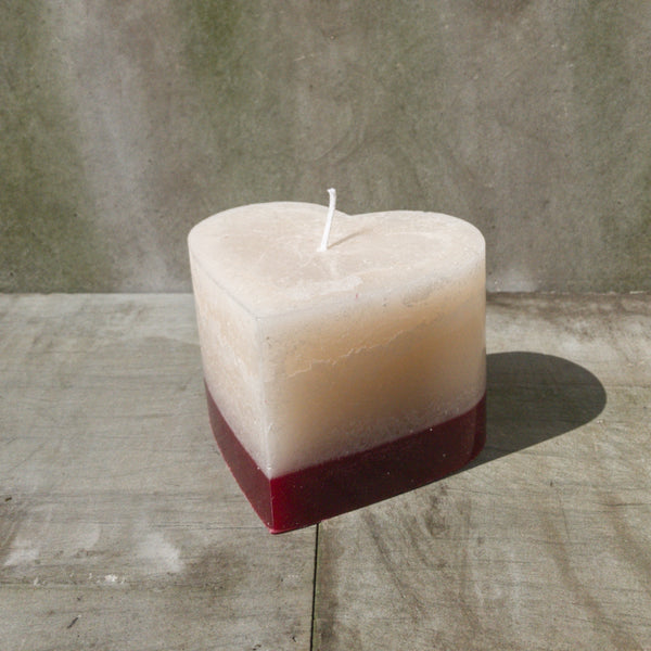 Single Heart candle - Rose & Oud scented.