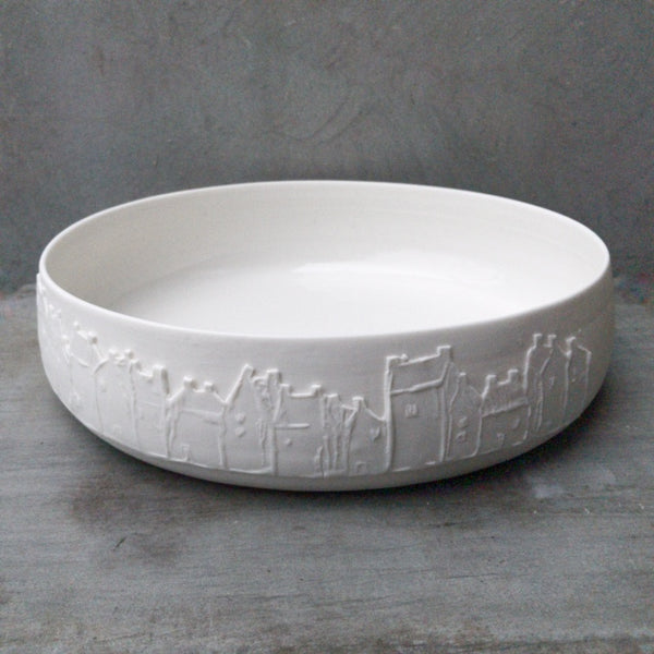 Bérangère Céramiques - Large porcelain dish with relief decor